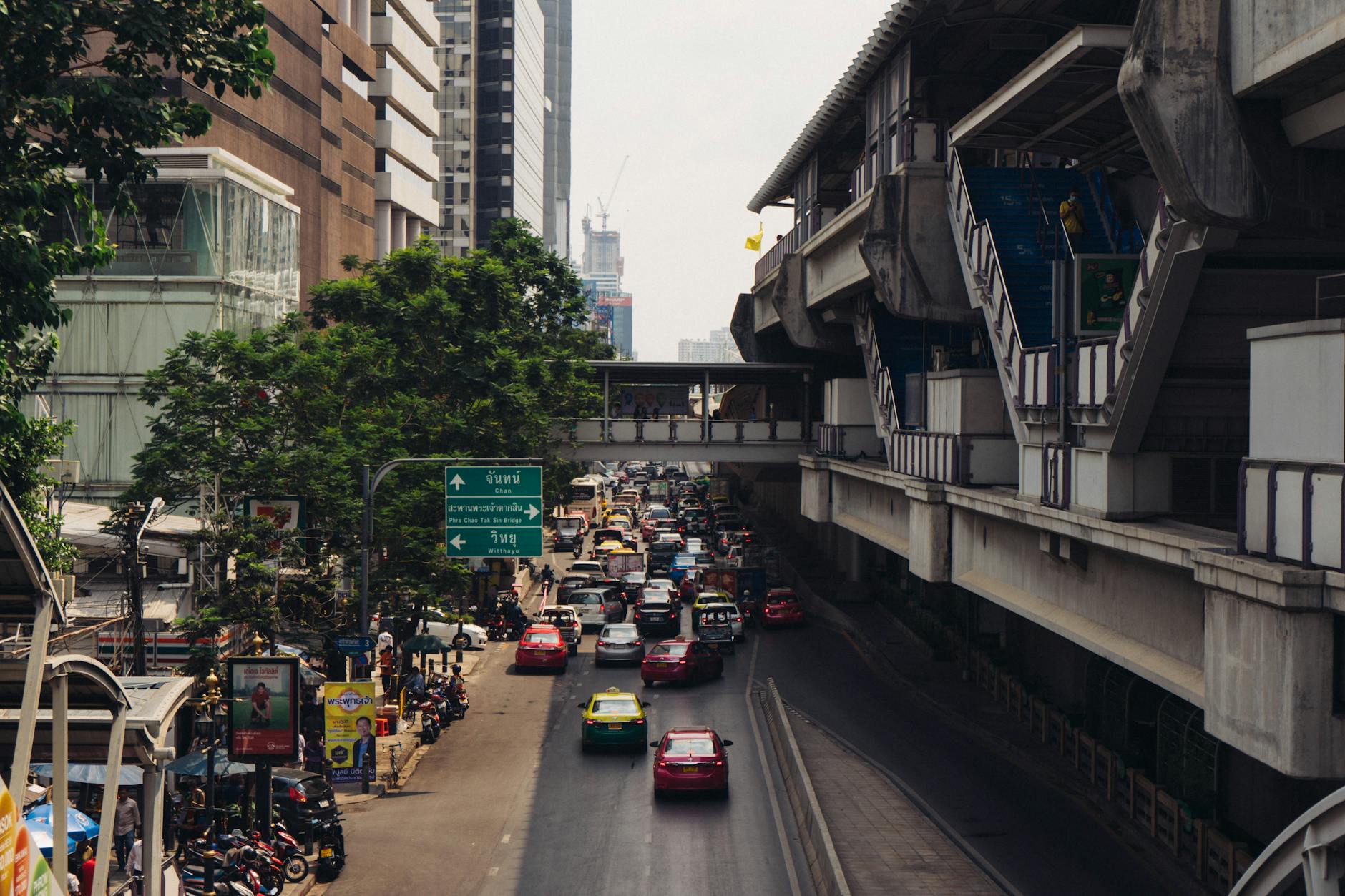vehicles stucked in traffic